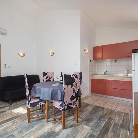 Apartment In With Sea View, Balcony, Air Conditioning, Wifi 3321-3 Supetarska Draga