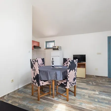 In With Sea View, Balcony, Air Conditioning, Wifi 3321-3 * Supetarska Draga