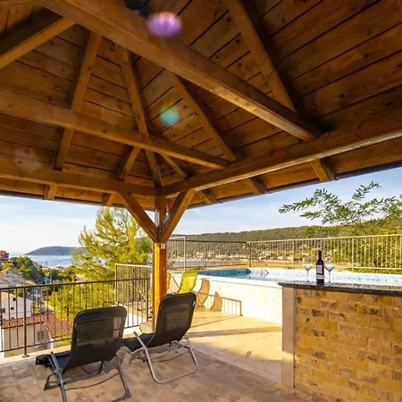 In With Sea View, Balcony, Air Conditioning, Wifi 3321-3 Apartment *