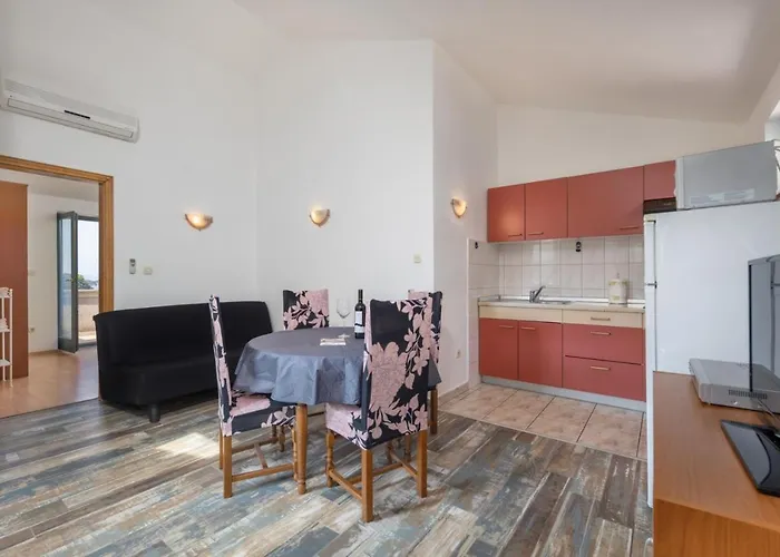 Appartamento In With Sea View, Balcony, Air Conditioning, Wifi 3321-3 Supetarska Draga