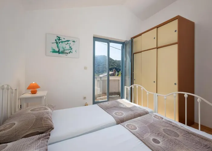 In With Sea View, Balcony, Air Conditioning, Wifi 3321-3