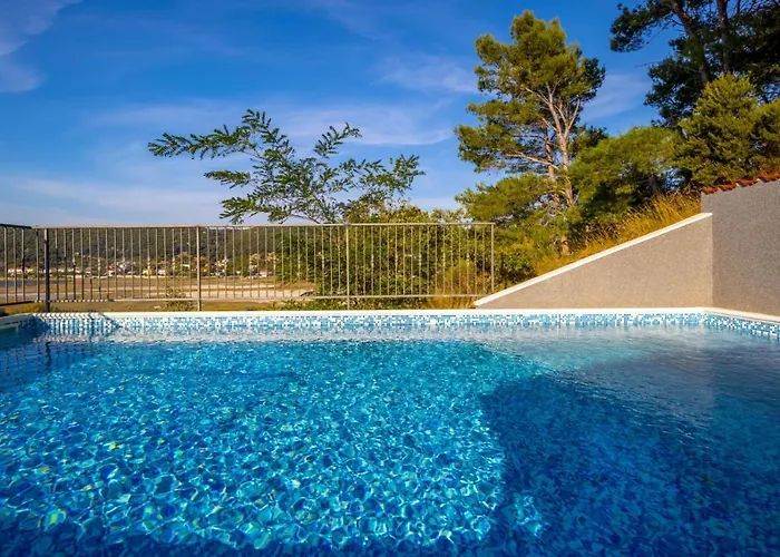 In With Sea View, Balcony, Air Conditioning, Wifi 3321-3 * Supetarska Draga