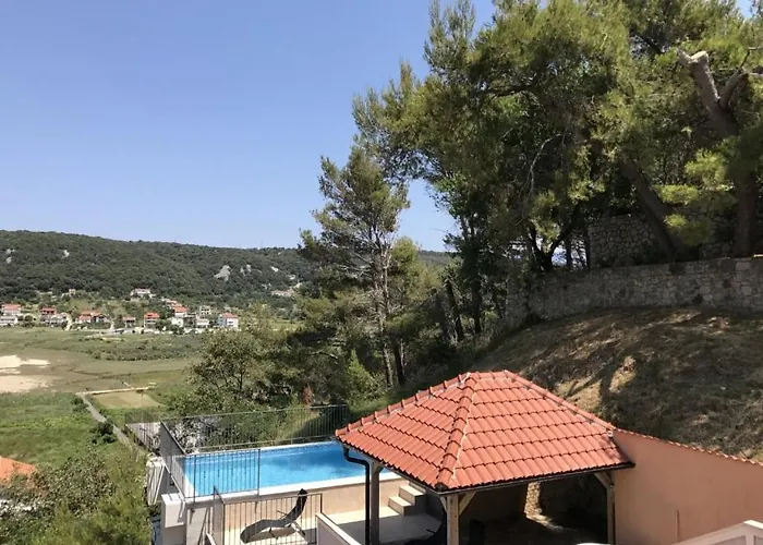 In With Sea View, Balcony, Air Conditioning, Wifi 3321-3 Supetarska Draga