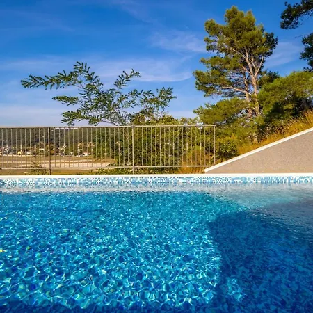 In With Sea View, Balcony, Air Conditioning, Wifi 3321-3 * Supetarska Draga